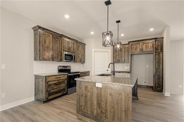 1304 Holland Court, Independence, MO 64056