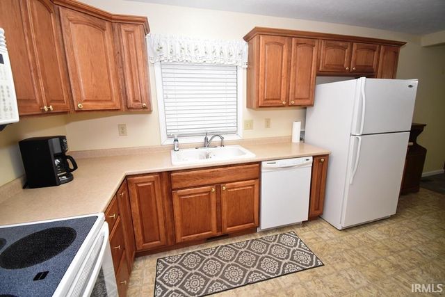 848 Makenna Circle, Frankfort, IN 46041