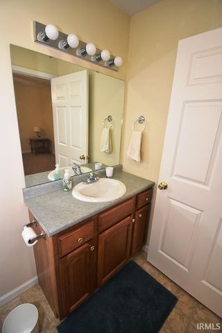 848 Makenna Circle, Frankfort, IN 46041