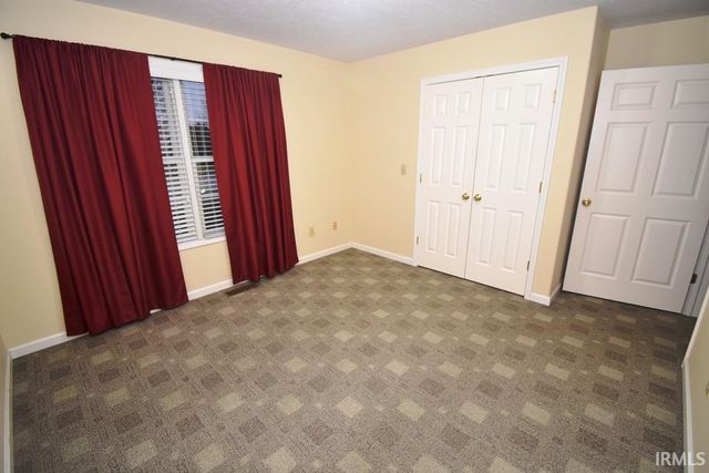 848 Makenna Circle, Frankfort, IN 46041