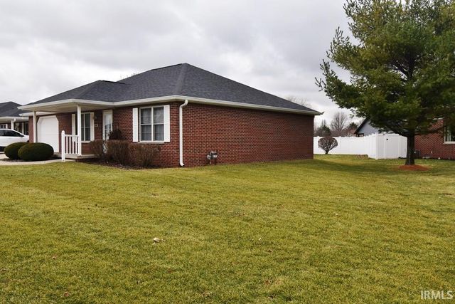 848 Makenna Circle, Frankfort, IN 46041