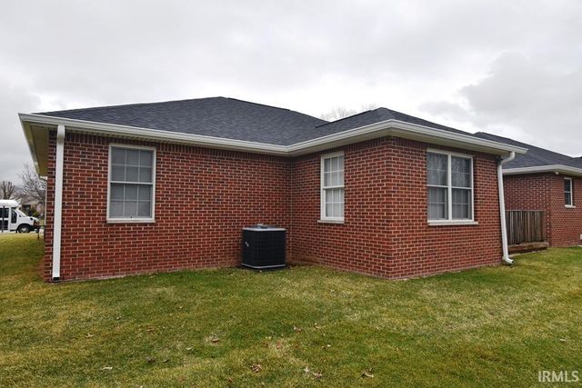 848 Makenna Circle, Frankfort, IN 46041