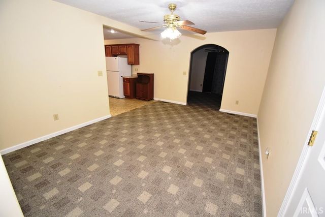 848 Makenna Circle, Frankfort, IN 46041