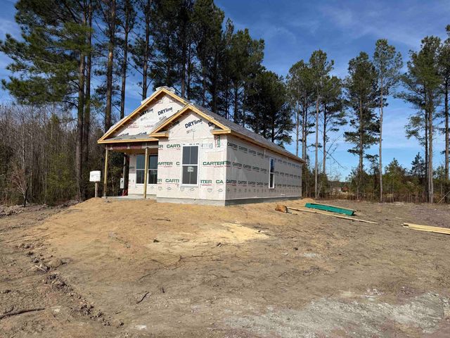 4170 Fairlane Rd., Loris, SC 29569