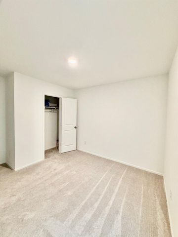 9031 Estes Lakes Drive, Highlands, TX 77521