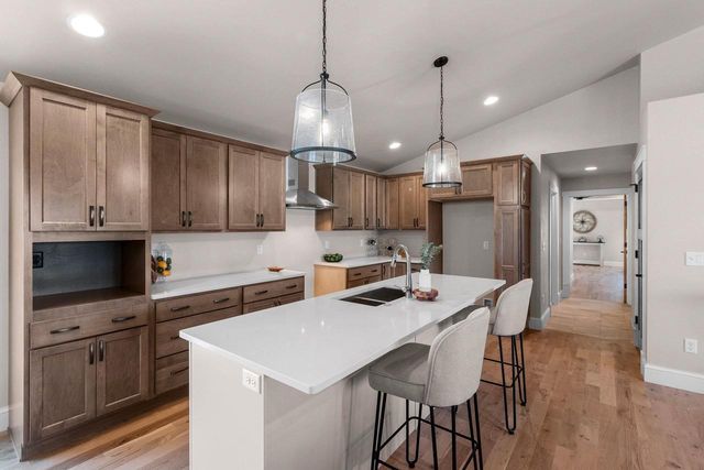 3022 WINNIPEG STREET, Menasha, WI 54952
