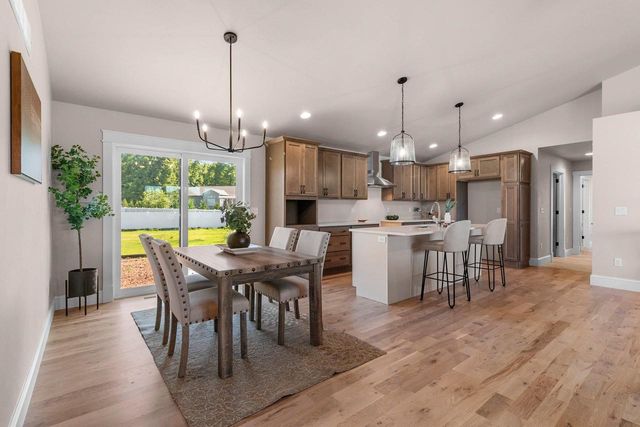 3022 WINNIPEG STREET, Menasha, WI 54952