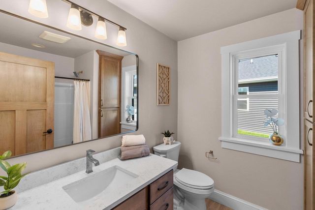 3022 WINNIPEG STREET, Menasha, WI 54952