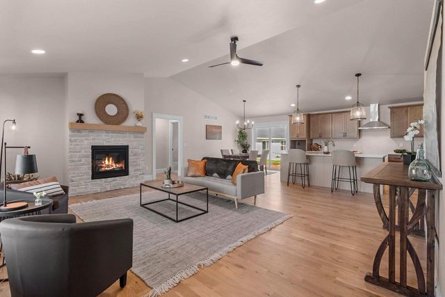 3022 WINNIPEG STREET, Menasha, WI 54952