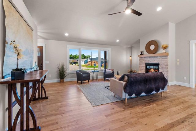 3022 WINNIPEG STREET, Menasha, WI 54952