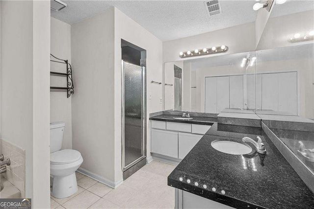 990 Chapman Lane, Stone Mountain, GA 30088