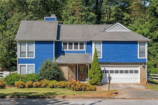 990 Chapman Lane, Stone Mountain, GA 30088