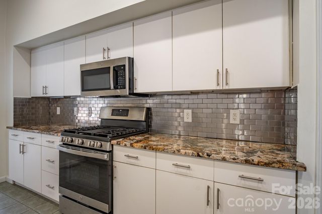 208 Island View Road, Mount Holly, NC 28120