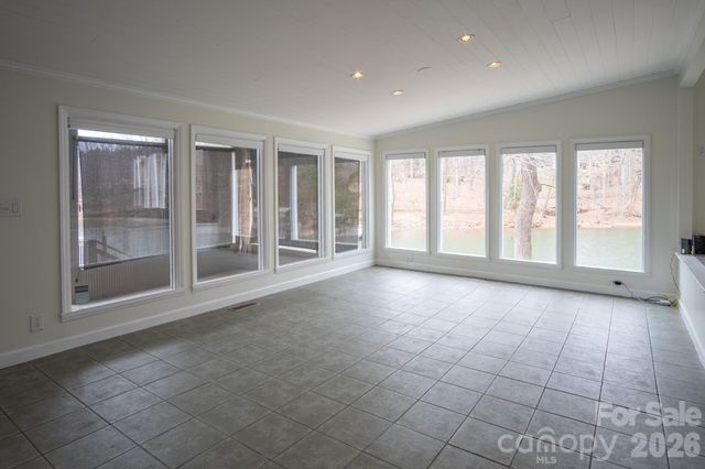 208 Island View Road, Mount Holly, NC 28120