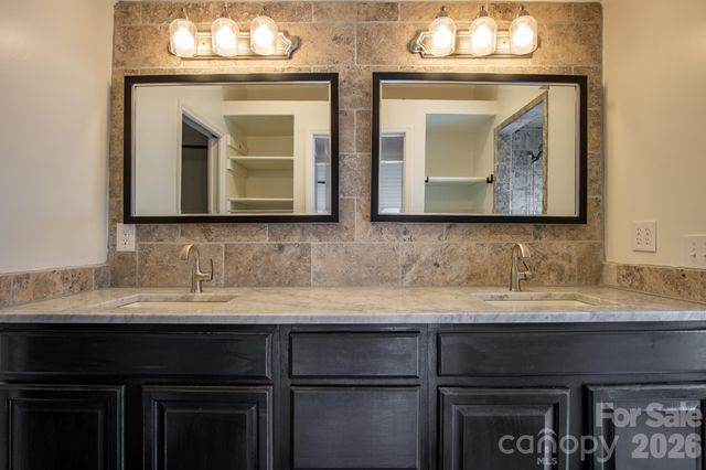 208 Island View Road, Mount Holly, NC 28120