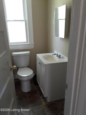 3638 River Park Dr, Louisville, KY 40211