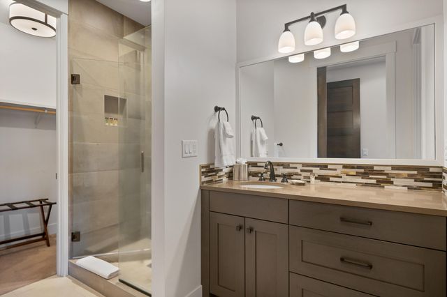 19224 Solomon Drive, Bend, OR 97702