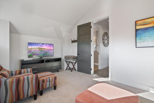 19224 Solomon Drive, Bend, OR 97702