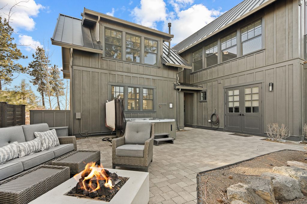 19224 Solomon Drive, Bend, OR 97702