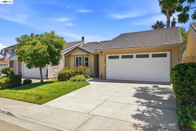 342 Lone Oak Dr, Pleasanton, CA 94566