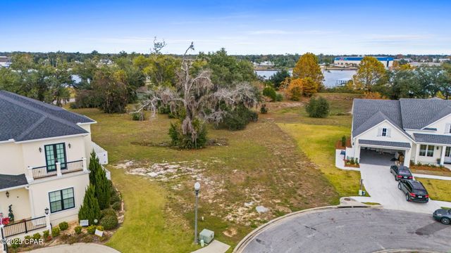 335 Watson Bayou Circle, Panama City, FL 32401