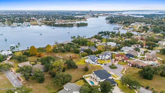 335 Watson Bayou Circle, Panama City, FL 32401