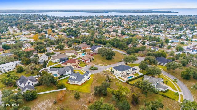 335 Watson Bayou Circle, Panama City, FL 32401
