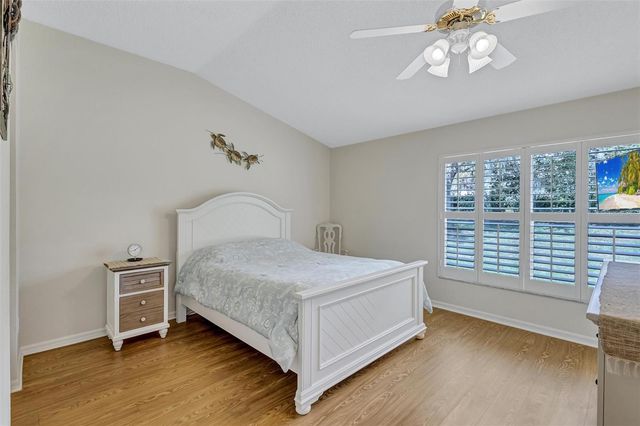 2215 WORTHINGTON GREENS DRIVE 20, Sun City Center, FL 33573