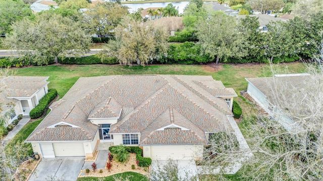 2215 WORTHINGTON GREENS DRIVE 20, Sun City Center, FL 33573