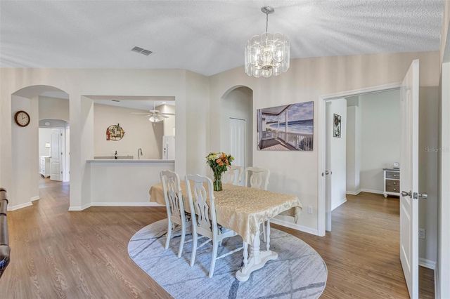 2215 WORTHINGTON GREENS DRIVE 20, Sun City Center, FL 33573