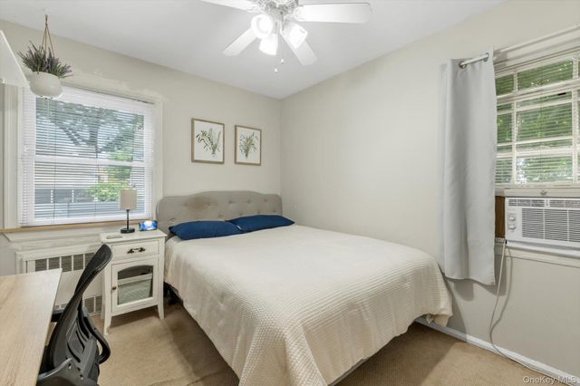 82-11 262nd Street, Floral Park, NY 11004