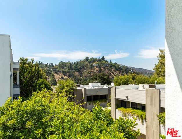190 Arroyo Terrace 305, Pasadena, CA 91103