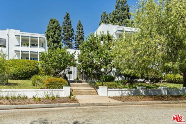 190 Arroyo Terrace 305, Pasadena, CA 91103