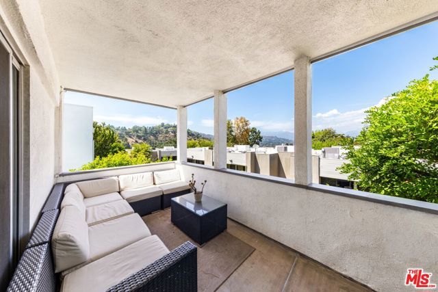 190 Arroyo Terrace 305, Pasadena, CA 91103
