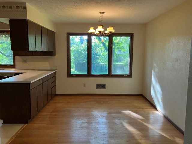 1927 Twin Bluff Road, Red Wing, MN 55066