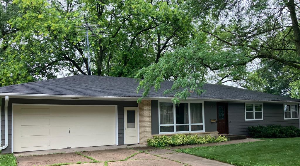 1927 Twin Bluff Road, Red Wing, MN 55066