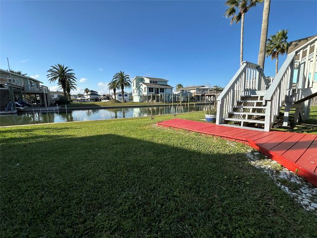 16622 Nassau Way, Jamaica Beach, TX 77554