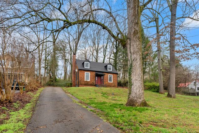 203 Westwood Dr, Mcminnville, TN 37110