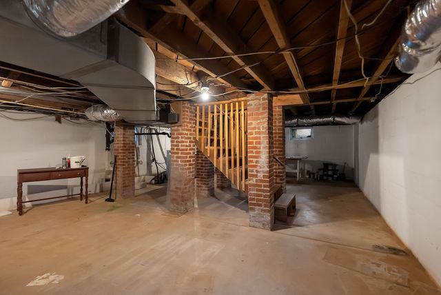 203 Westwood Dr, Mcminnville, TN 37110