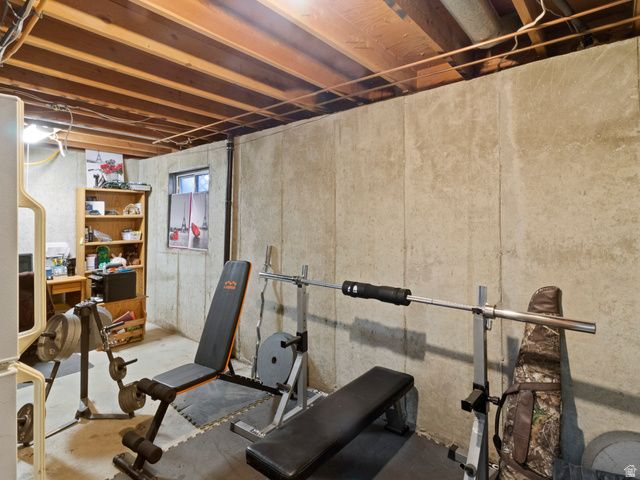 1125 W 700 N, Clearfield, UT 84015