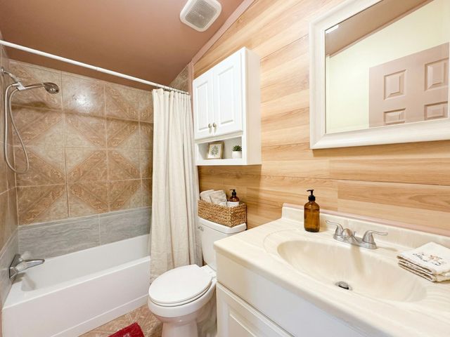 2552 Thorn Oak Drive SPC 28, Medford, OR 97501