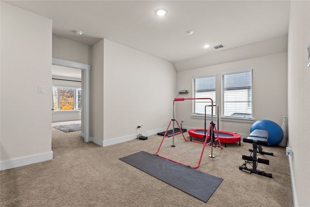 827 Crystal Oak Lane, Arlington, TX 76005