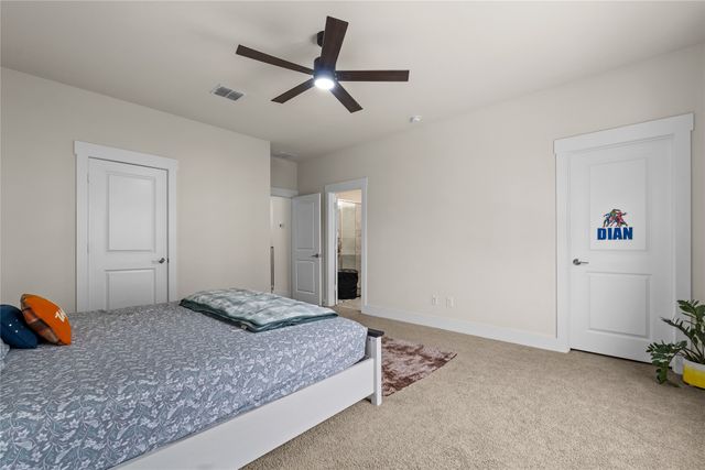 827 Crystal Oak Lane, Arlington, TX 76005