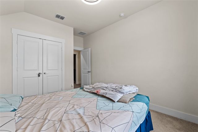 827 Crystal Oak Lane, Arlington, TX 76005