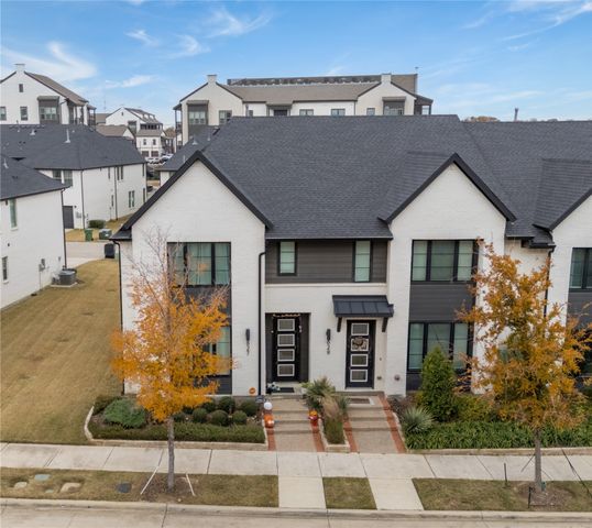 827 Crystal Oak Lane, Arlington, TX 76005