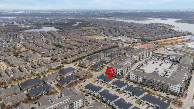 827 Crystal Oak Lane, Arlington, TX 76005