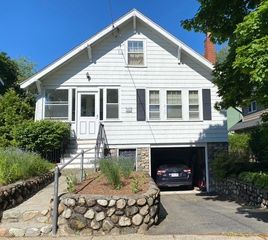 86 Highview Avenue, Melrose, MA 02176