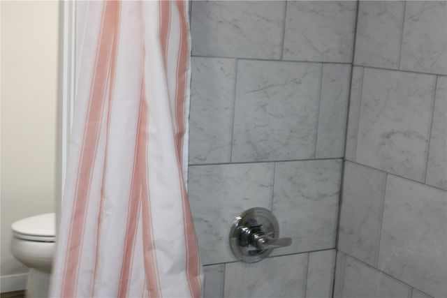 51 SW 29th Ave Dr, Cedar Rapids, IA 52404