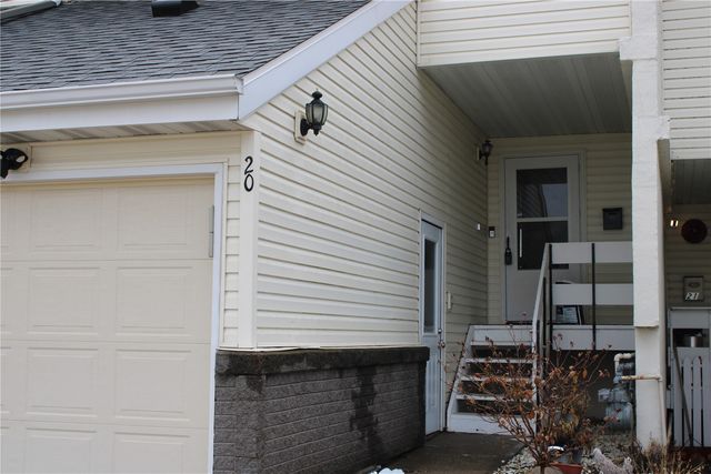 51 SW 29th Ave Dr, Cedar Rapids, IA 52404