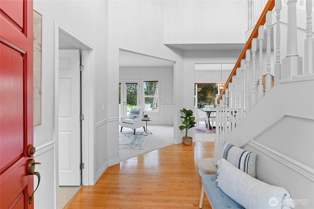 919 Cherry Avenue NE, Bainbridge Island, WA 98110